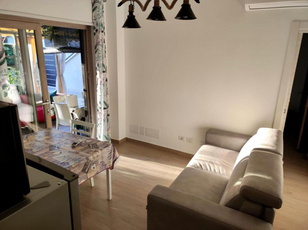 Tiny Green Apartament In Rome - Magliana Luaran gambar